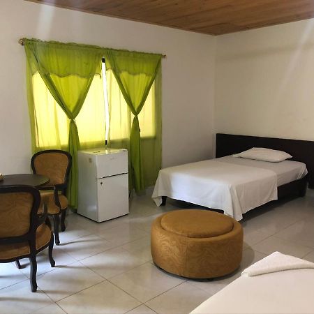 Hotel El Lago Puerto Carreno エクステリア 写真