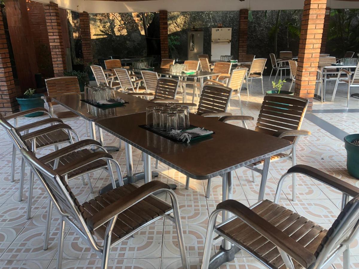 Hotel El Lago Puerto Carreno エクステリア 写真